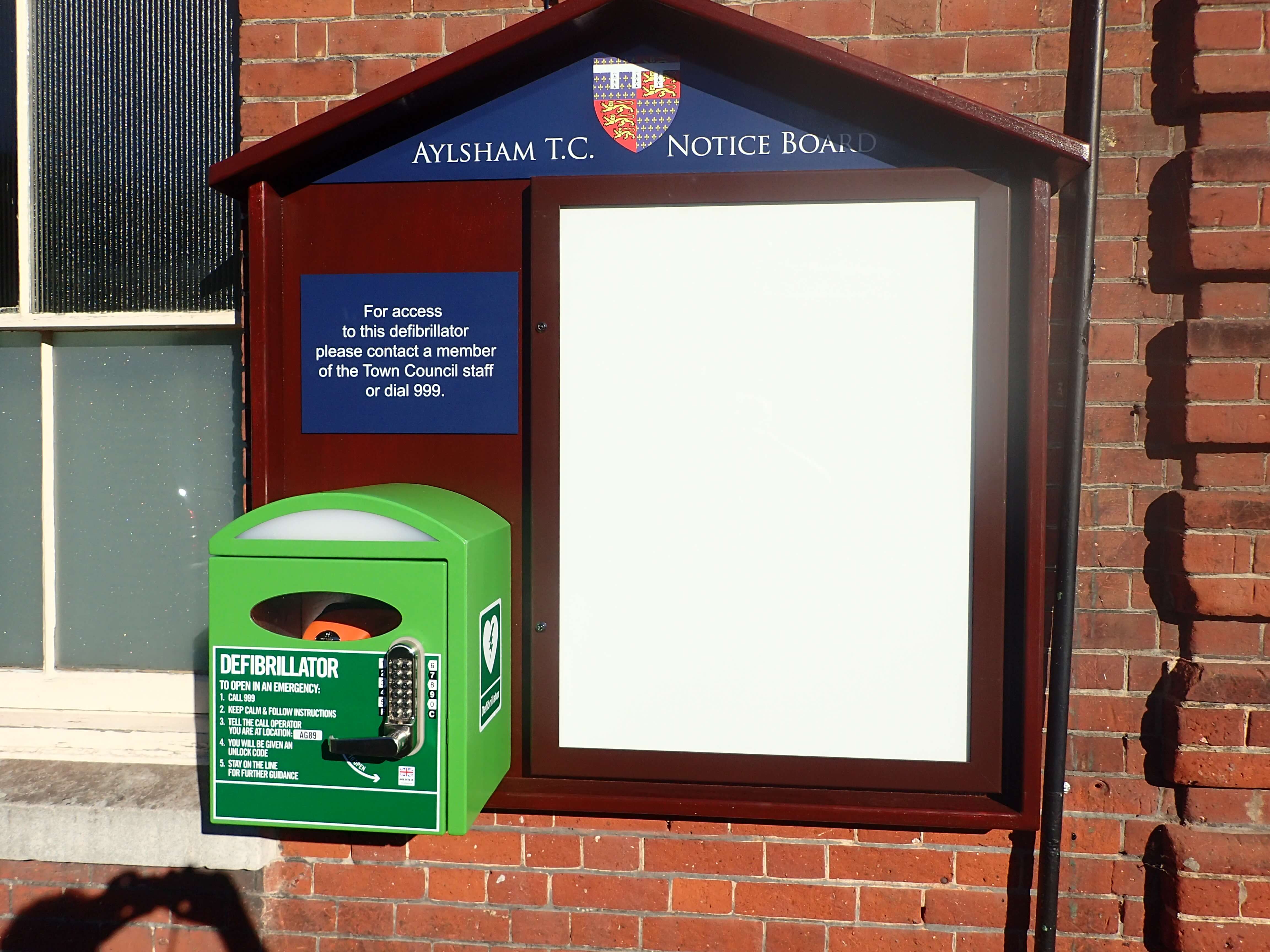 Soanes Signs of Norwich - Specialist Timber Signage - Work Example 10